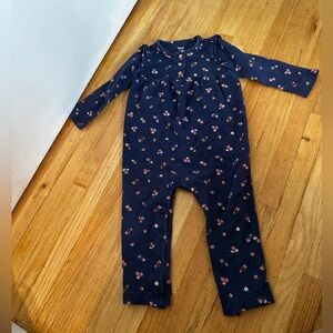 3/$10 🌼 Carters Floral Jumpsuit